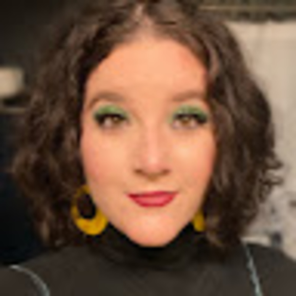 Meet your Posher, Ashley e.